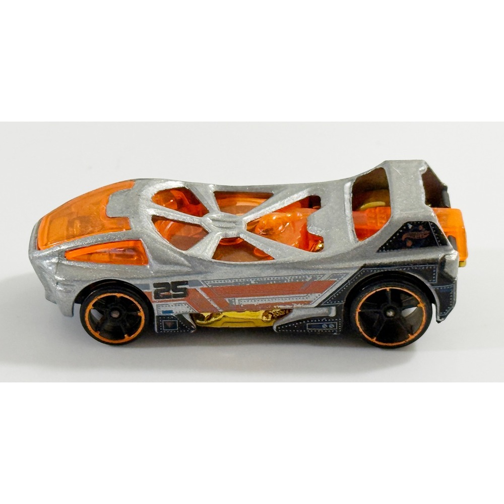Hot Wheels Jet Threat 4.0 Kids 1:64 Silver Orange 2011 Diecast Race Car 25